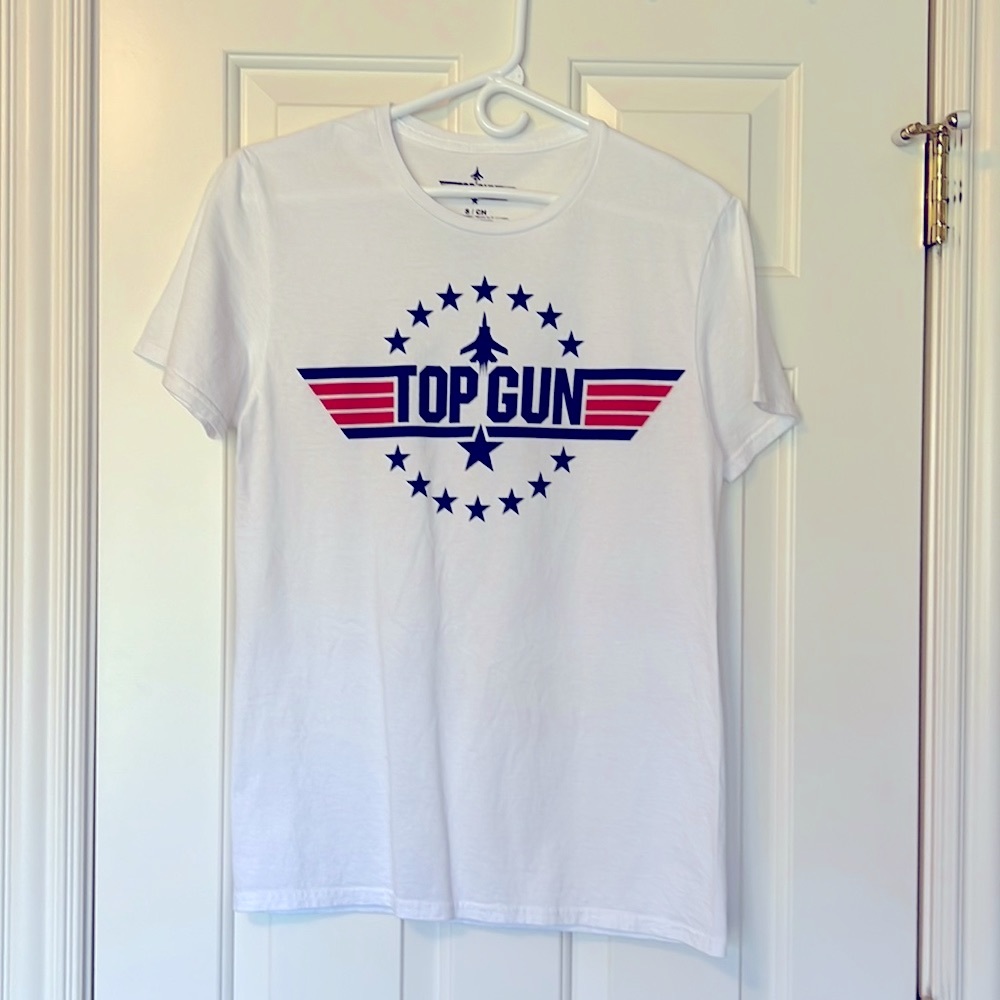 Men’s Vintage-inspired Top Gun Tee